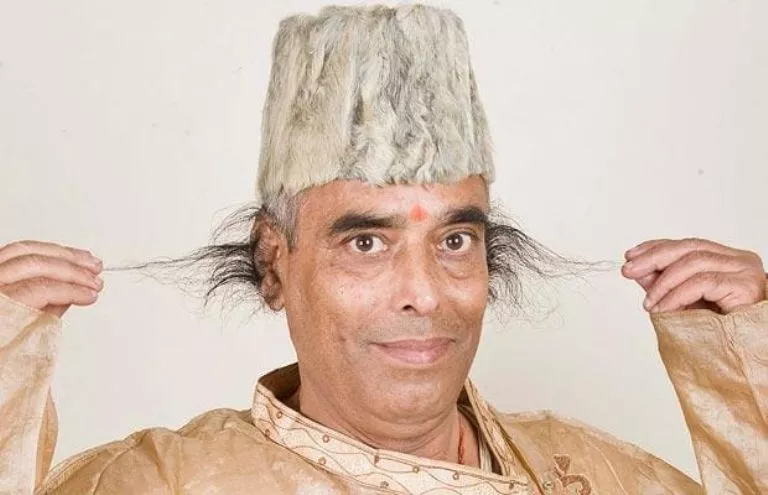 Radhakant Bajpai - Langste oorhaar ter wereld